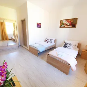 https://kk-apartments.praguehotelsweb.com